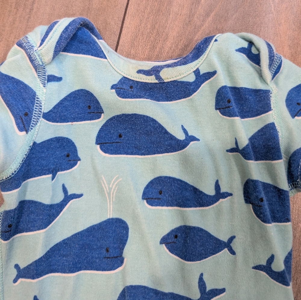 Hanna Andersson Blue Whale Print Baby Bodysuit 6-12 Months